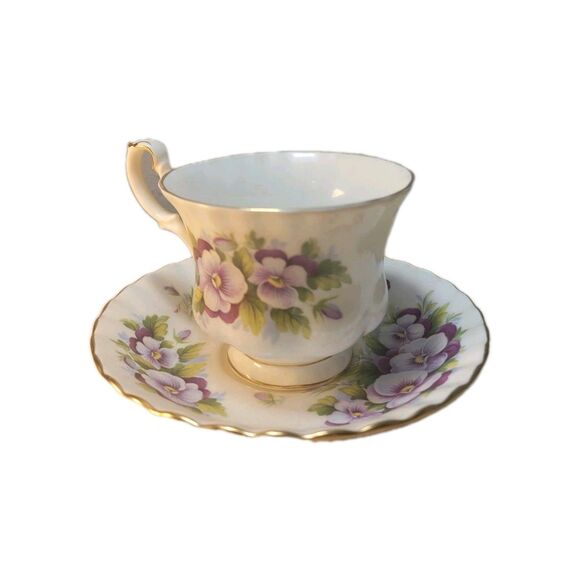 Vintage Golden Crown E&R  Teacup &Saucer Remembrance Series "Devotion" - Picture 2 of 10